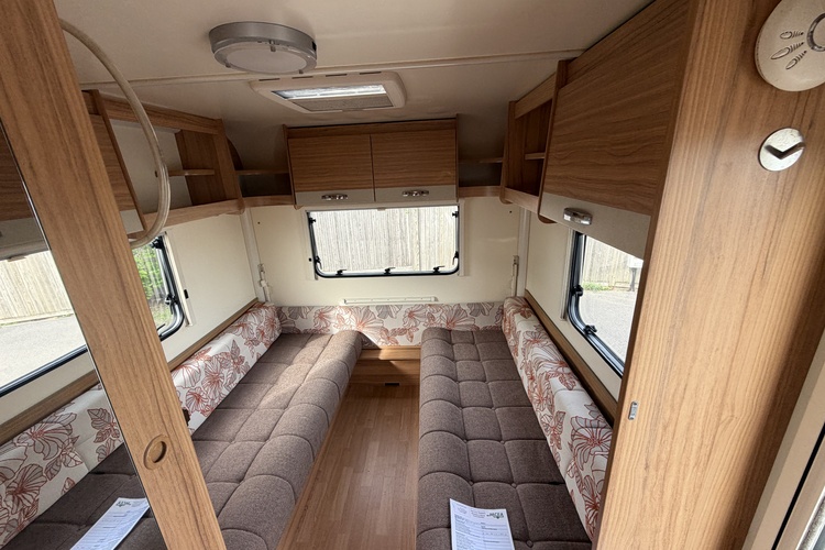 Bailey Pursuit 560-5