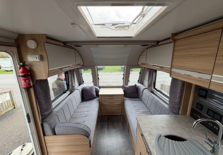 Bailey  Unicorn Cadiz