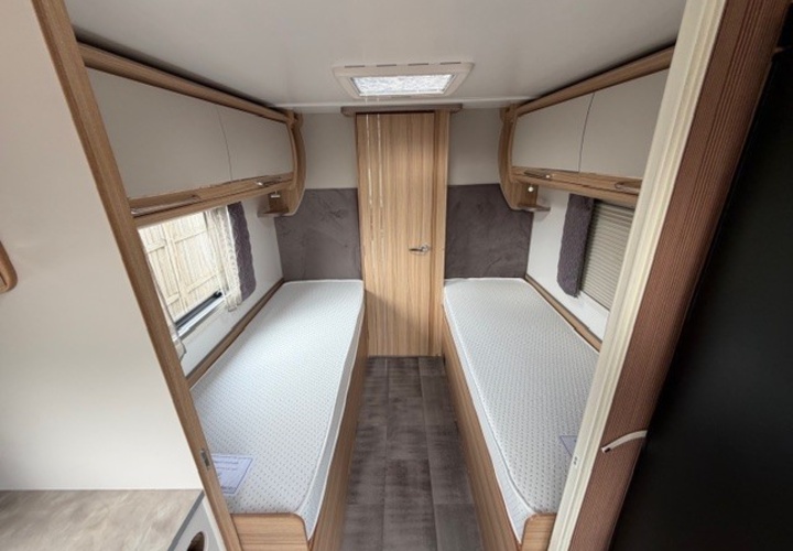 Bailey  Unicorn Cadiz