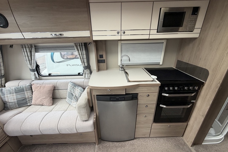 Compass Capiro  550